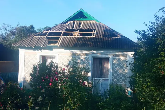 На Хмельниччині пошкоджено 20 будинків через атаку окупантів (фото)