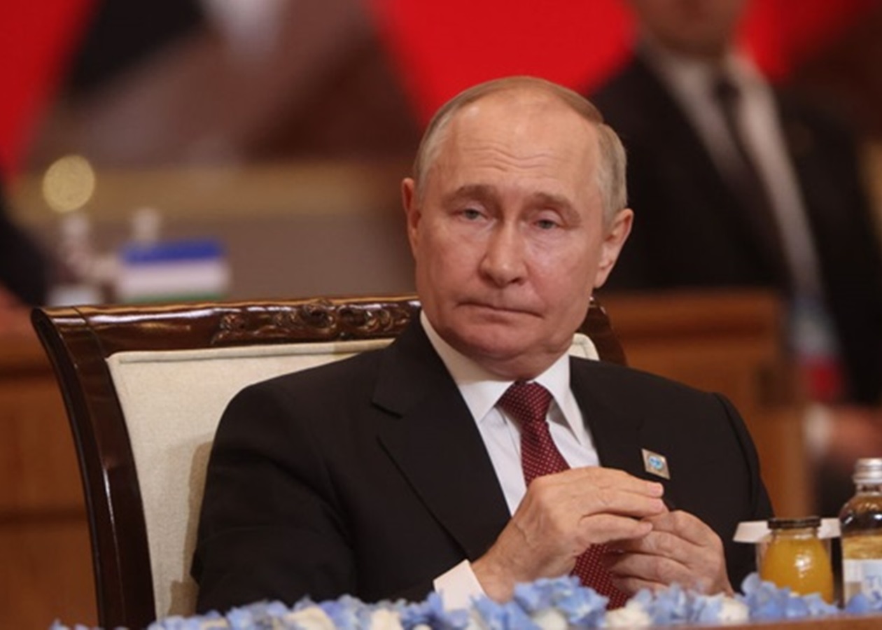 Путін кличе в Москву: чи відбудеться зустріч президентів