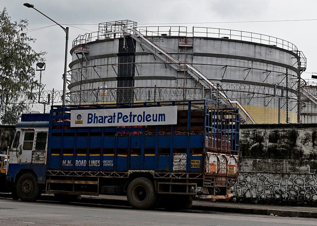 Більшість НПЗ Індії відмовились від нафти з Росії - ЗМІ