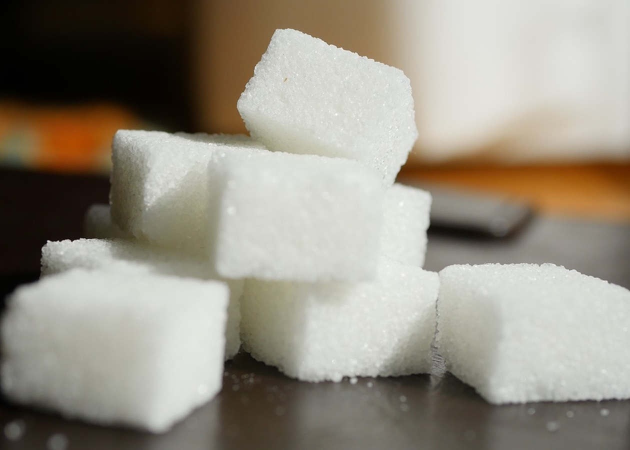 Українські заводи виробили 880 тисяч тонн цукру