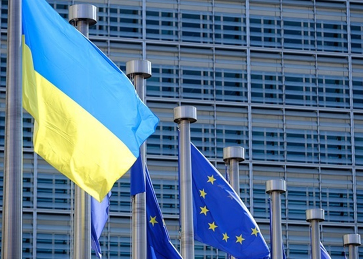 Рада ЄС схвалила 2,3 млрд євро для України