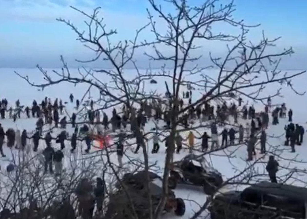 Рятувальники закликали українців не проводити "вечірки" на кризі