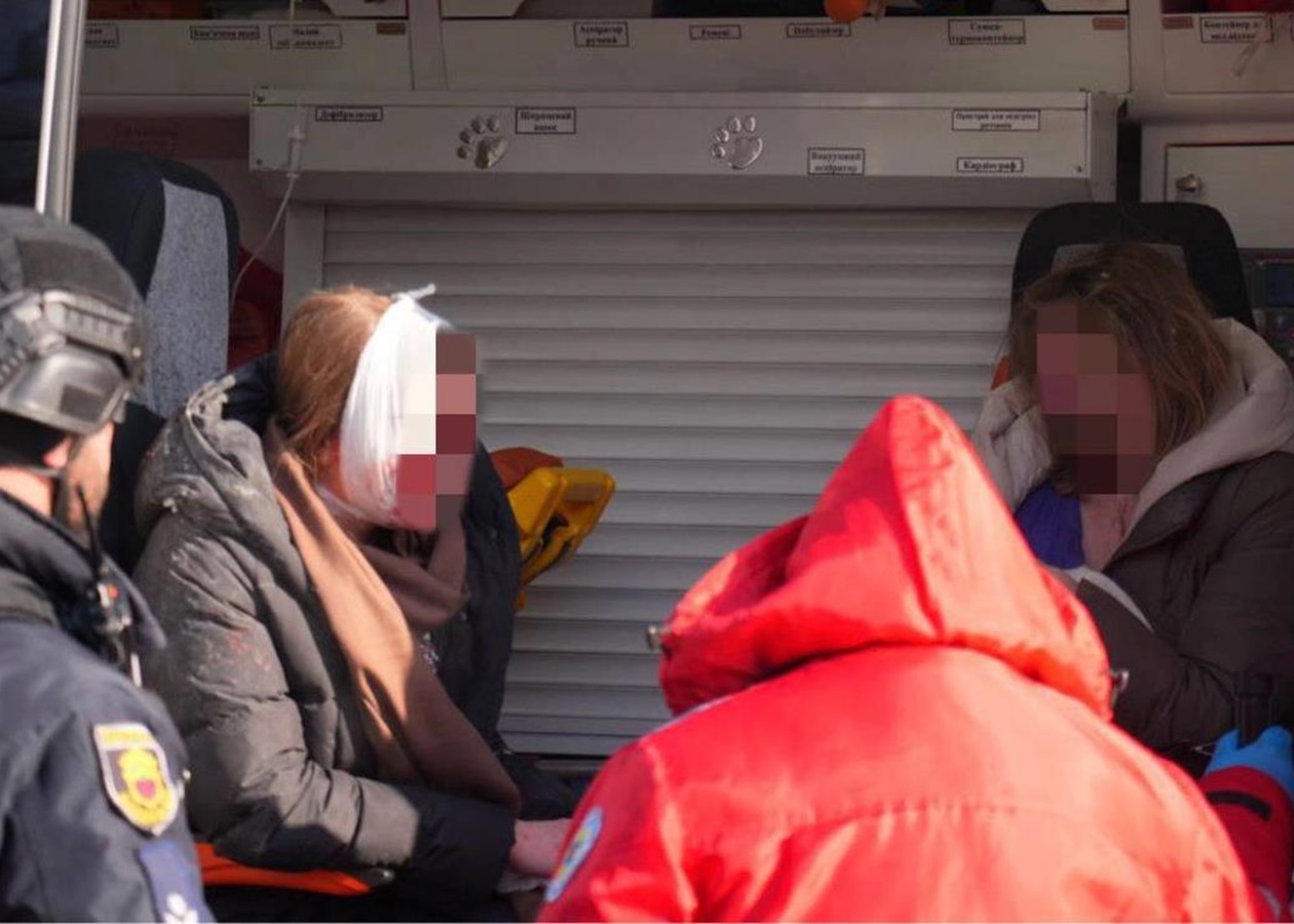 Росіяни вдарили по пологовому будинку Запоріжжя