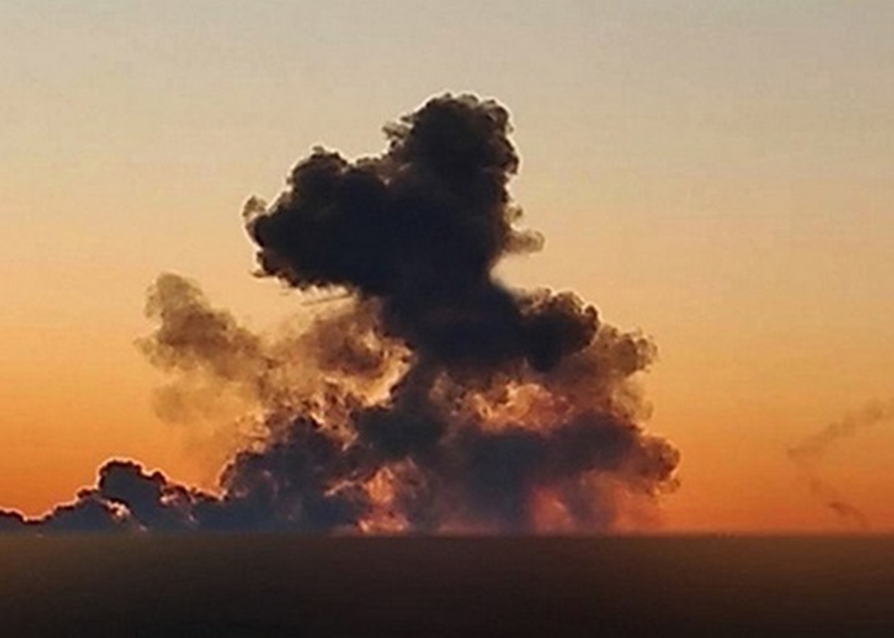 РФ атакує Україну дронами: у низці міст вибухи