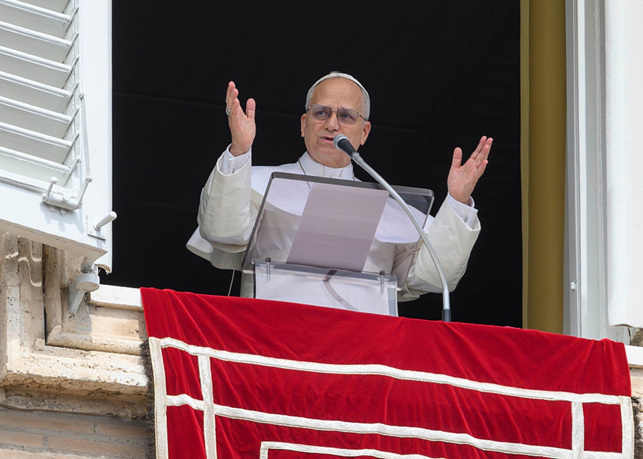 Папа Лев звернувся до українців на Великдень