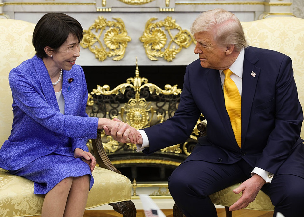 Трамп став на захист прем’єрки Японії перед Сі - ЗМІ