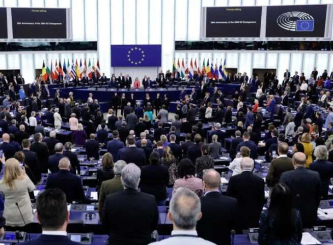 Європарламент ухвалив пакет рішень для прискорення виробництва зброї та оборонних закупівель